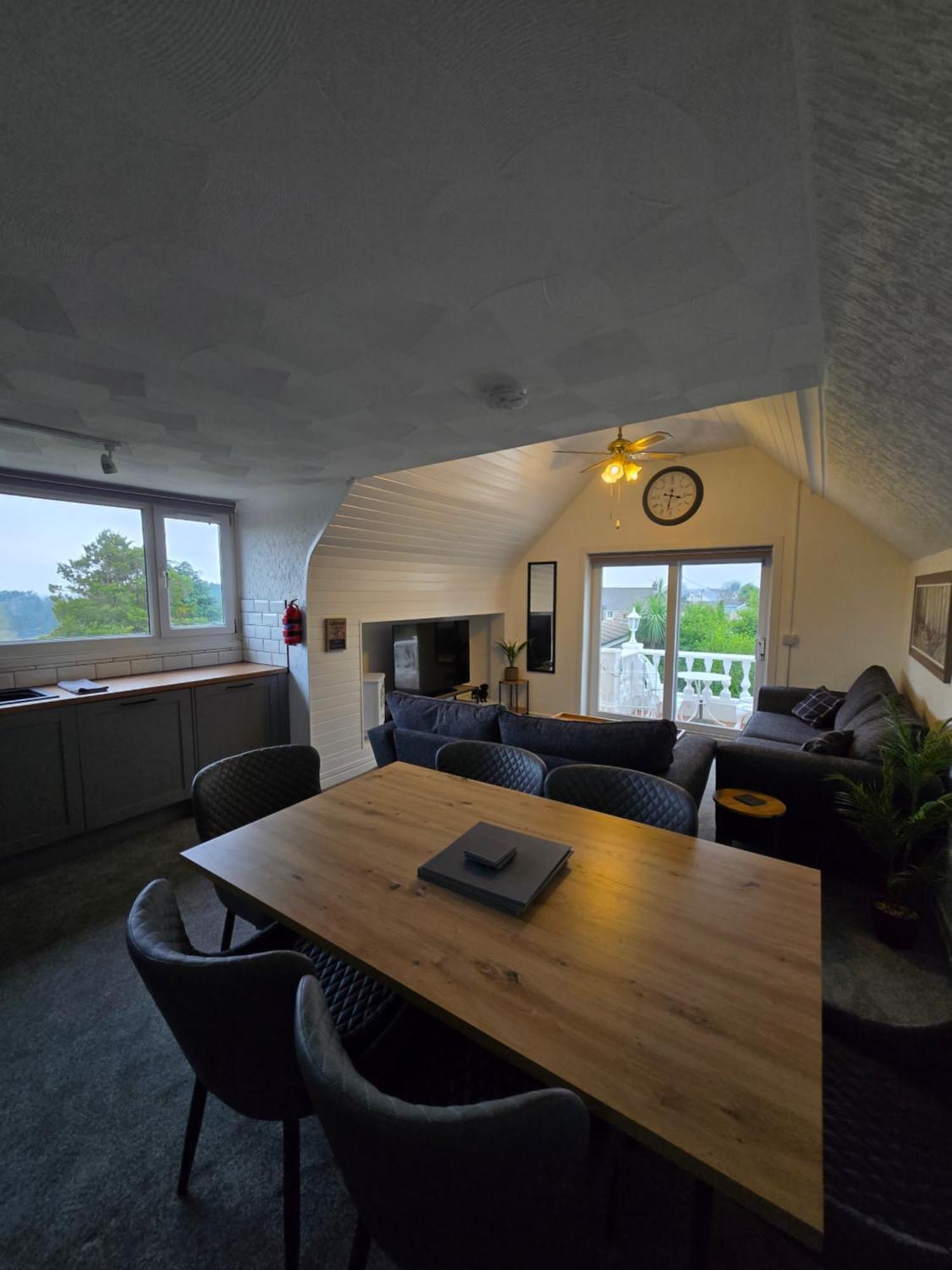 Kilgetty Beautiful Apartment With Private Pool Near Tenby מראה חיצוני תמונה